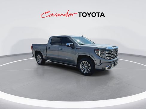 Used 2024 GMC Sierra 1500 Denali w/ Technology Package AWD/4WD image 2