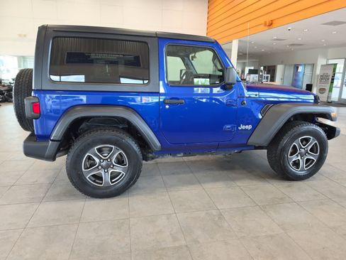 Used 2020 Jeep Wrangler Sport AWD/4WD image 6