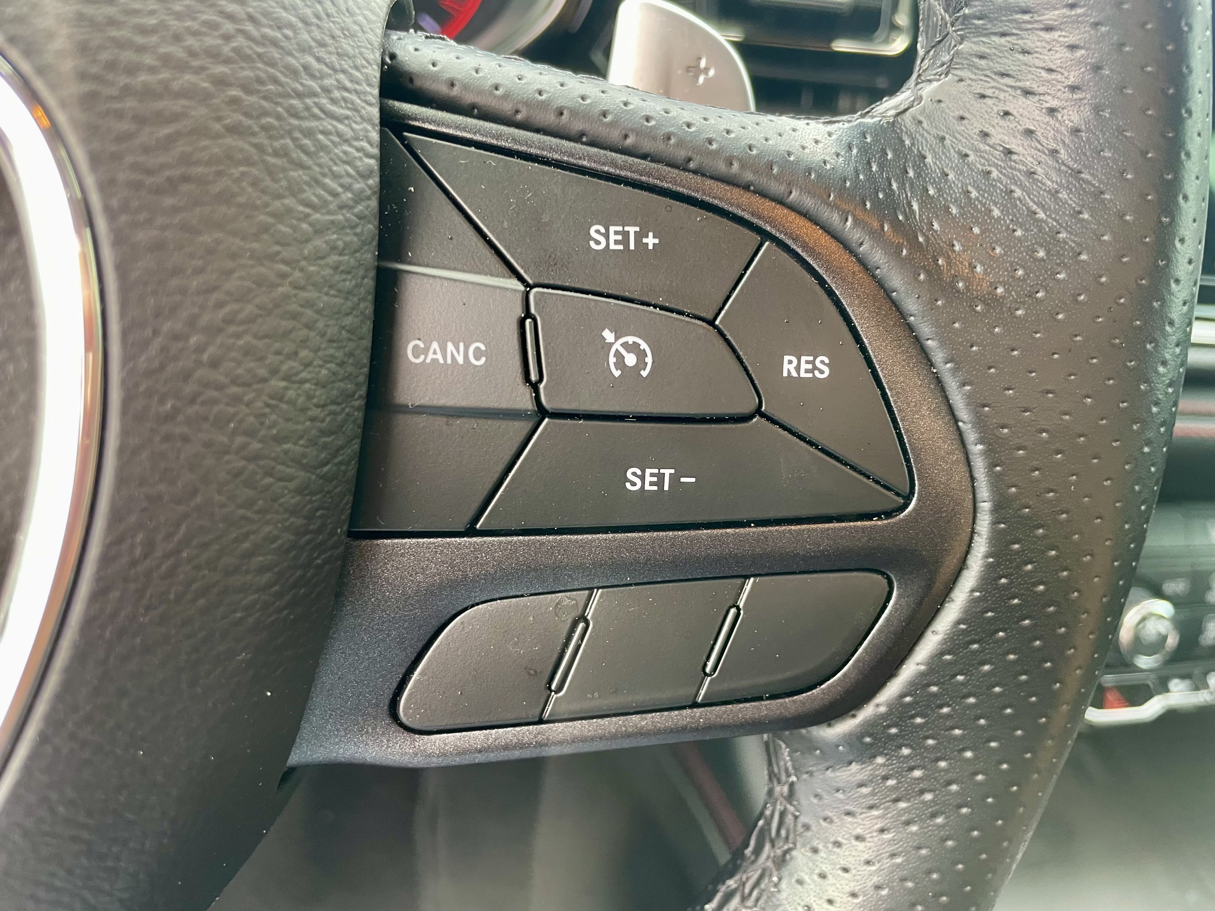 Used 2023 Dodge Durango R/T w/ Blacktop Package AWD/4WD image 16