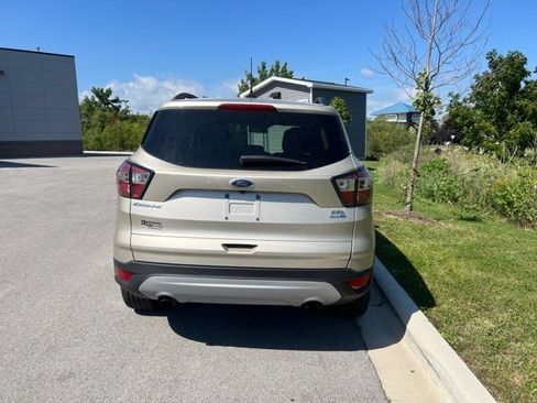 Used 2018 Ford Escape SEL AWD/4WD image 6