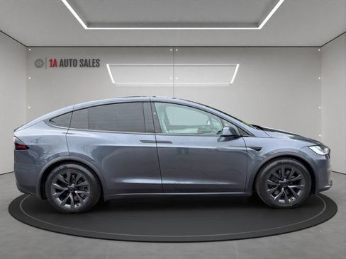 Used 2023 Tesla Model X AWD/4WD image 6