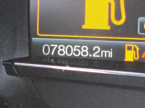 Used 2018 Ford Explorer XLT w/ Equipment Group 202A image 30