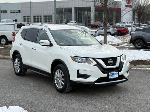 Used 2020 Nissan Rogue S w/ Special Edition Package image 3