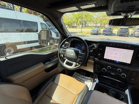 Used 2024 Ford F350 Lariat w/ Lariat Ultimate Package AWD/4WD image 12