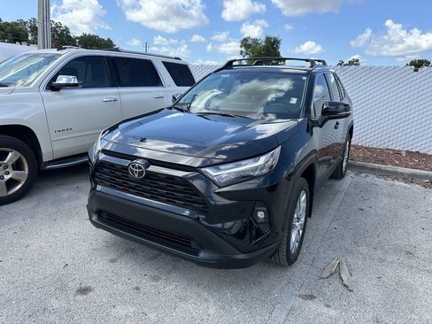 Used 2025 Toyota RAV4 XLE Premium FWD image 9
