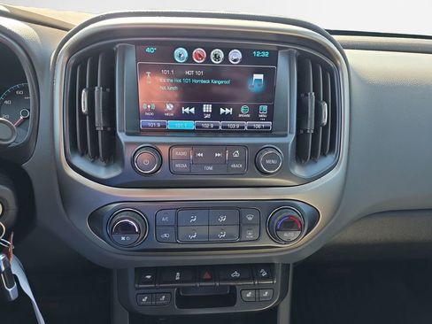 Used 2017 Chevrolet Colorado Z71 image 21