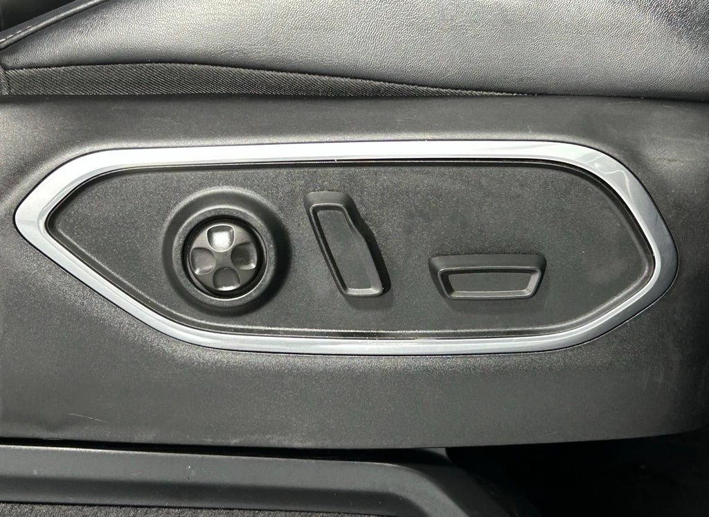 Used 2022 Jeep Wagoneer Series II AWD/4WD image 11