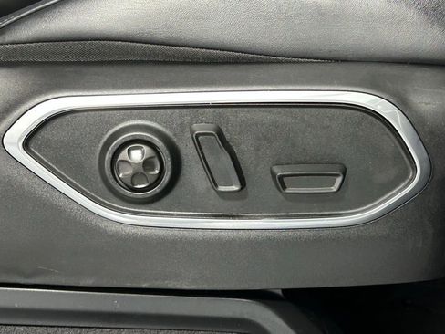 Used 2022 Jeep Wagoneer Series II AWD/4WD image 11