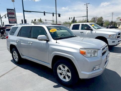 Used 2012 Toyota 4Runner SR5 w/ Convenience Pkg AWD/4WD image 6