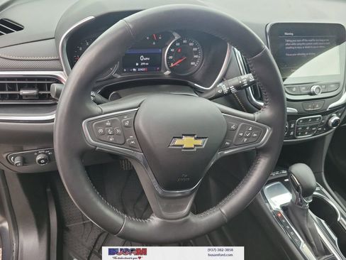 Used 2022 Chevrolet Equinox Premier FWD image 21