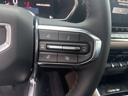 New 2026 GMC Canyon Denali w/ LPO, Denali Black Edition image 16