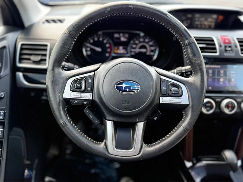 Used 2017 Subaru Forester 2.5i Touring AWD/4WD image 17