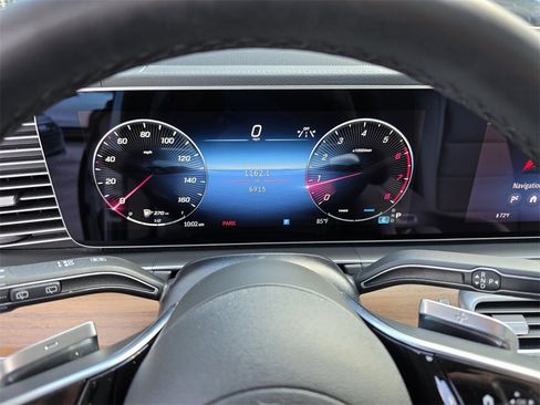 Used 2025 Mercedes-Benz GLS 450 4MATIC image 25