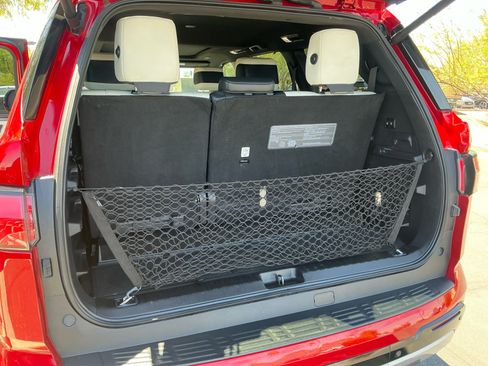 Used 2024 Toyota Sequoia Capstone AWD/4WD image 34