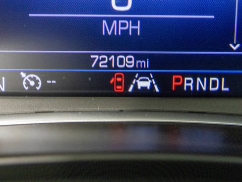 Used 2021 Chevrolet Equinox LT w/ LPO, Cargo Package AWD/4WD image 33
