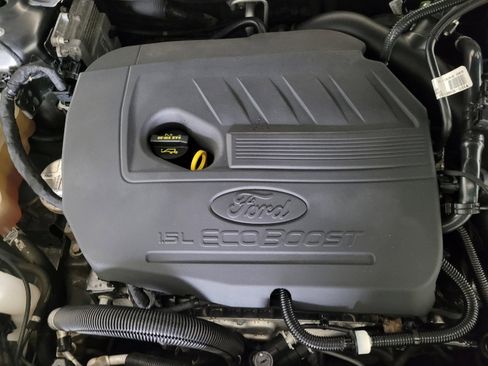 Used 2018 Ford Fusion SE w/ Fusion SE Technology Package FWD image 30