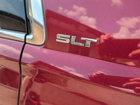 Used 2019 GMC Yukon SLT AWD/4WD image 12