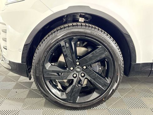 New 2025 Land Rover Discovery Dynamic SE AWD/4WD image 28