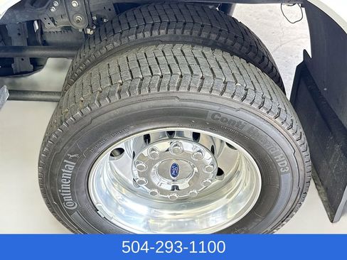 Used 2023 Ford F450 Platinum w/ FX4 Off-Road Package AWD/4WD image 35