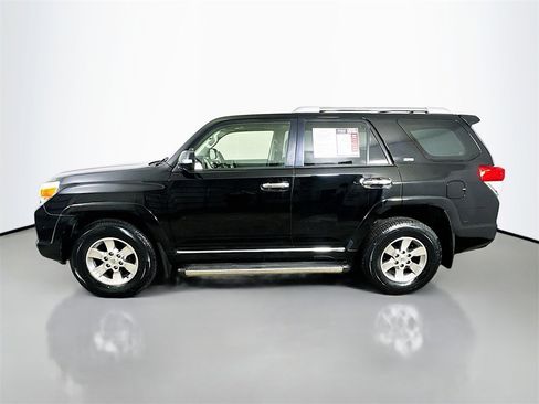 Used 2013 Toyota 4Runner SR5 image 5