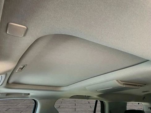 Used 2017 GMC Yukon SLT w/ Open Road Package image 27