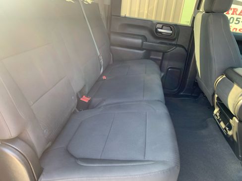 Used 2021 Chevrolet Silverado 2500 Custom w/ Custom Value Package image 16