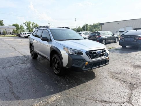 Used 2024 Subaru Outback Wilderness AWD/4WD image 4