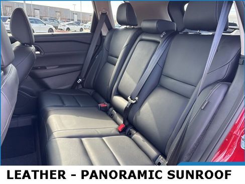 Used 2024 Nissan Rogue SL w/ SL Premium Package image 14