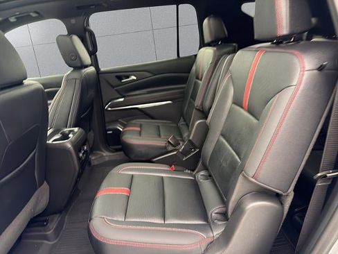 Used 2024 Chevrolet Traverse RS w/ LPO, Floor Liner Package AWD/4WD image 23