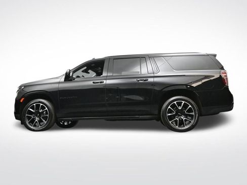 Used 2023 Chevrolet Suburban RST w/ Luxury Package AWD/4WD image 26