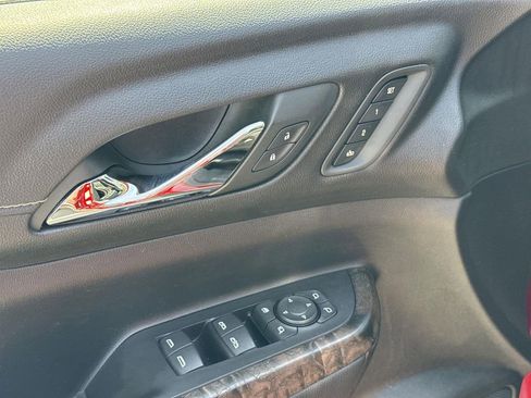 Used 2023 GMC Acadia Denali image 22