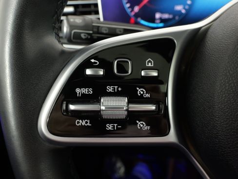 Used 2020 Mercedes-Benz GLE 350 4MATIC image 40