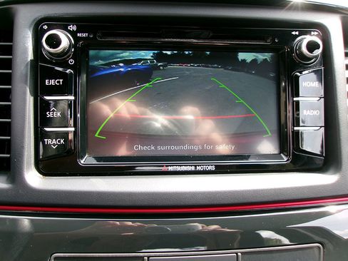 Used 2017 Mitsubishi Lancer LE image 17