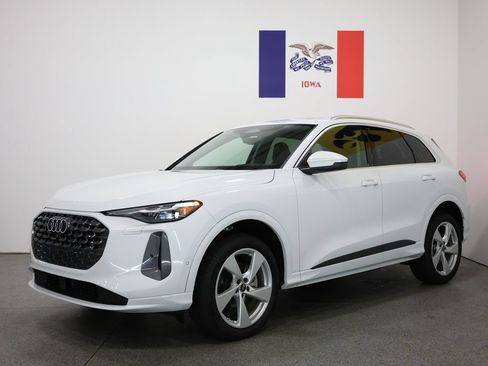 Used 2025 Audi Q5 Premium Plus w/ Premium Plus AWD/4WD image 8