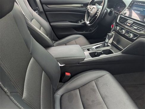 Used 2021 Honda Accord Sport image 11