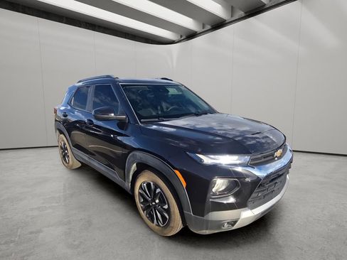 Used 2021 Chevrolet TrailBlazer LT FWD image 14