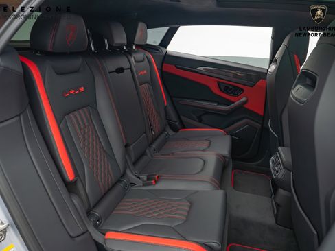 Used 2024 Lamborghini Urus S image 25