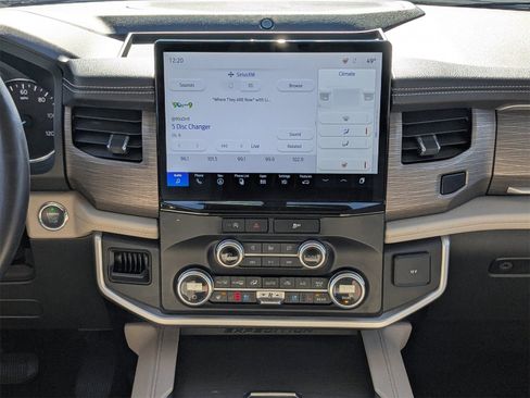 Used 2024 Ford Expedition Max Limited image 20