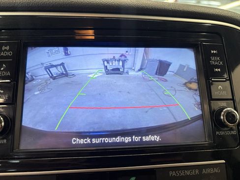 Used 2019 Mitsubishi Outlander SE AWD/4WD image 16