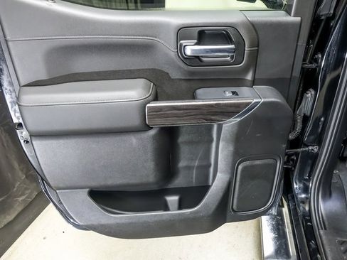 Used 2019 Chevrolet Silverado 1500 LTZ image 21