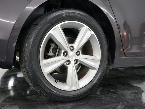 Used 2016 Chevrolet Cruze LT FWD image 8