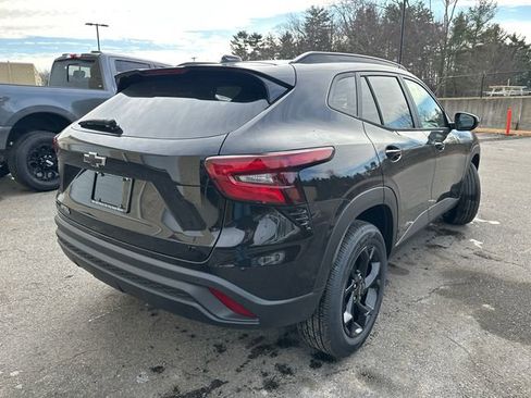 New 2026 Chevrolet Trax LT w/ Driver Confidence Package image 11