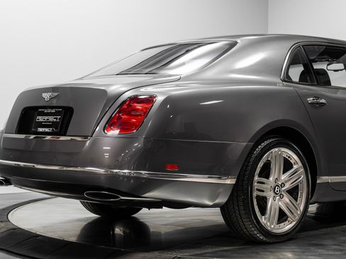 Used 2012 Bentley Mulsanne w/ Premiere Specification Pkg image 15