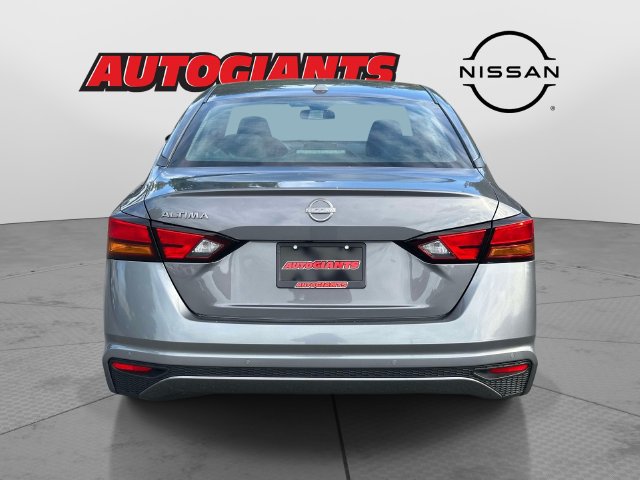 Used 2025 Nissan Altima 2.5 SV FWD image 4