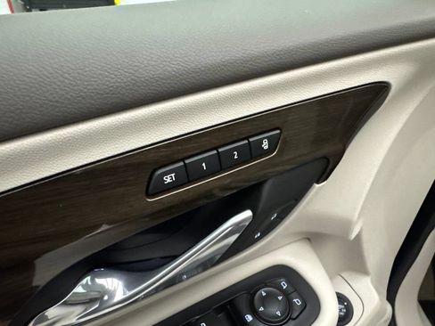 Used 2019 GMC Terrain Denali AWD/4WD image 24