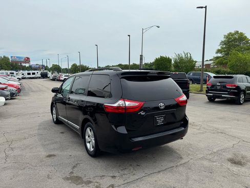 Used 2016 Toyota Sienna LE FWD image 5