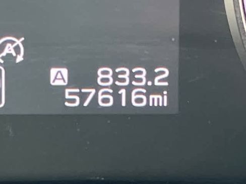 Used 2022 Subaru Outback Premium image 35