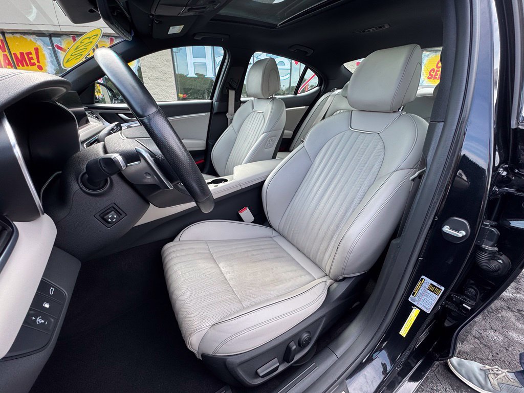 Used 2023 Genesis G70 2.0T w/ Sport Prestige Package AWD/4WD image 32