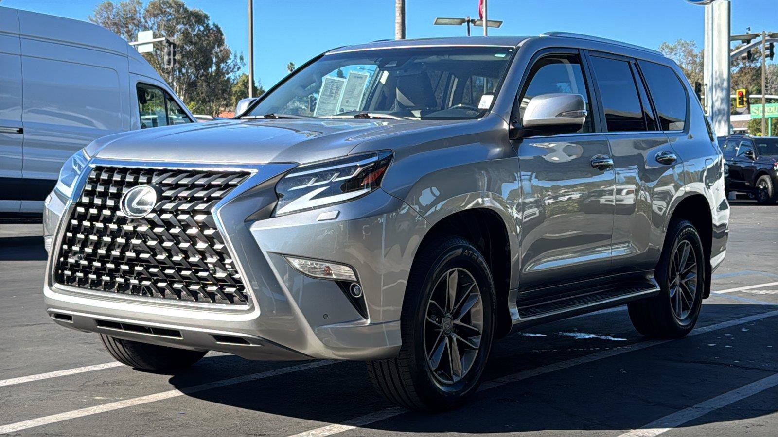 Used 2021 Lexus GX 460 Premium w/ Premium Package AWD/4WD image 4