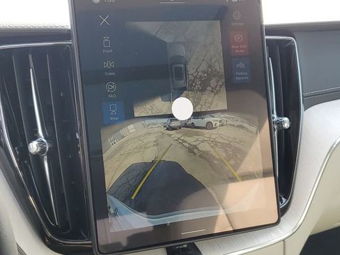 New 2026 Volvo XC60 B5 Ultra w/ Protection Package Premier image 16